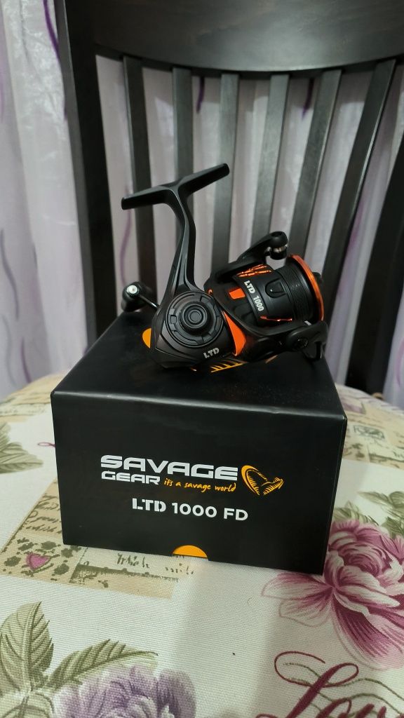 Savage Gear Orange LTD 1000 FD Макара