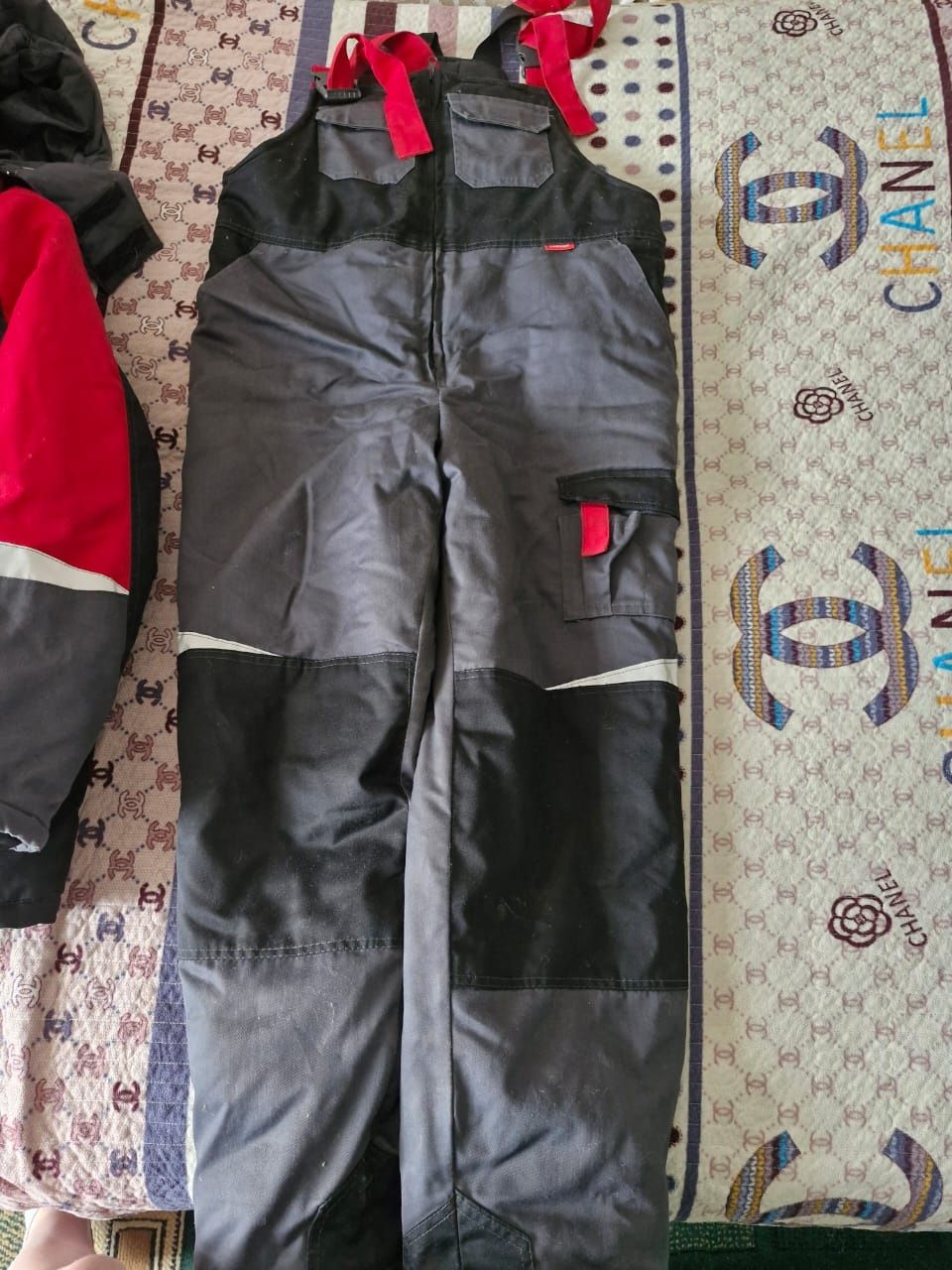 Продам спецодежду