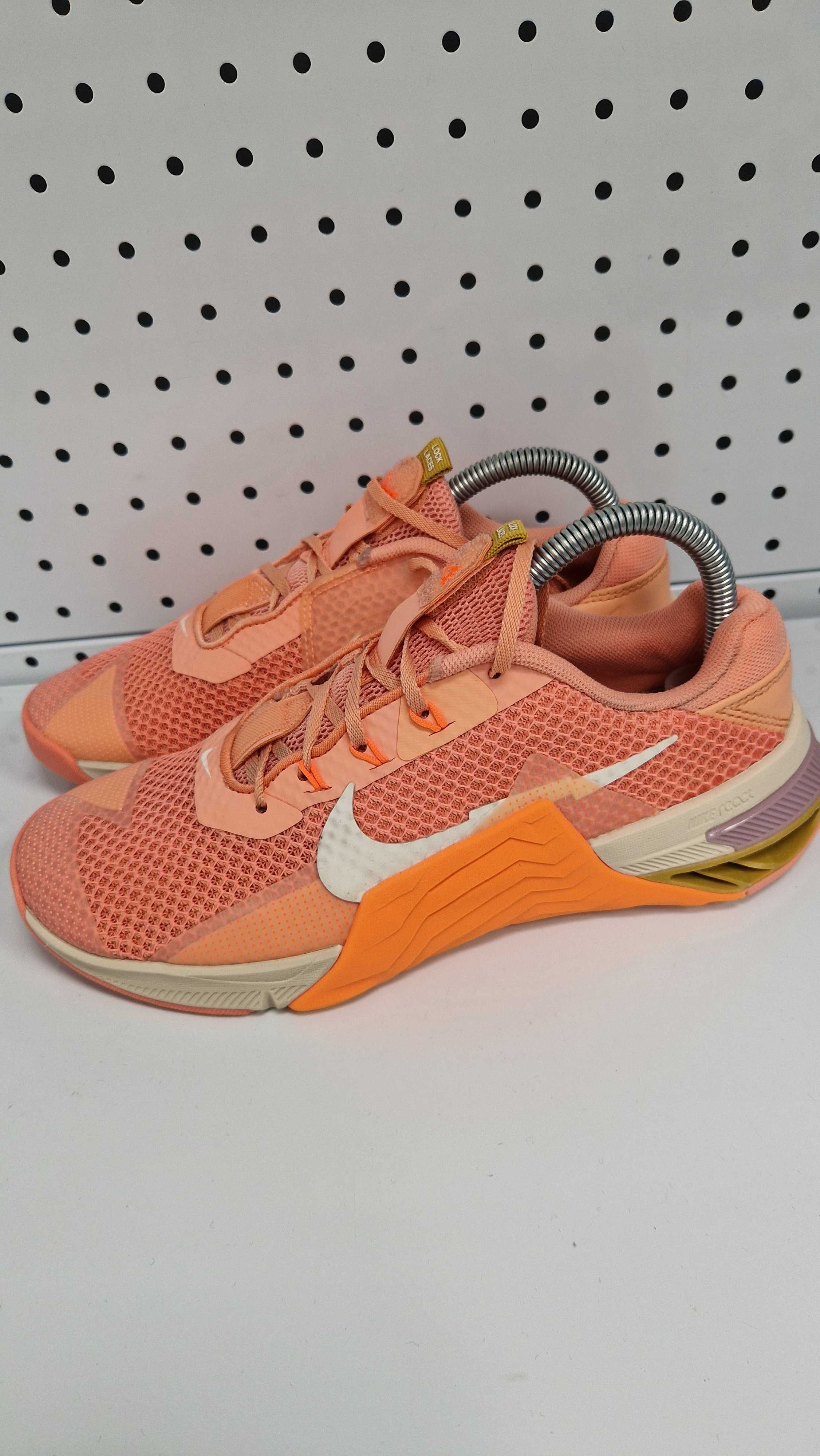 Оригинални дамски маратонки- Nike Metcon 7
