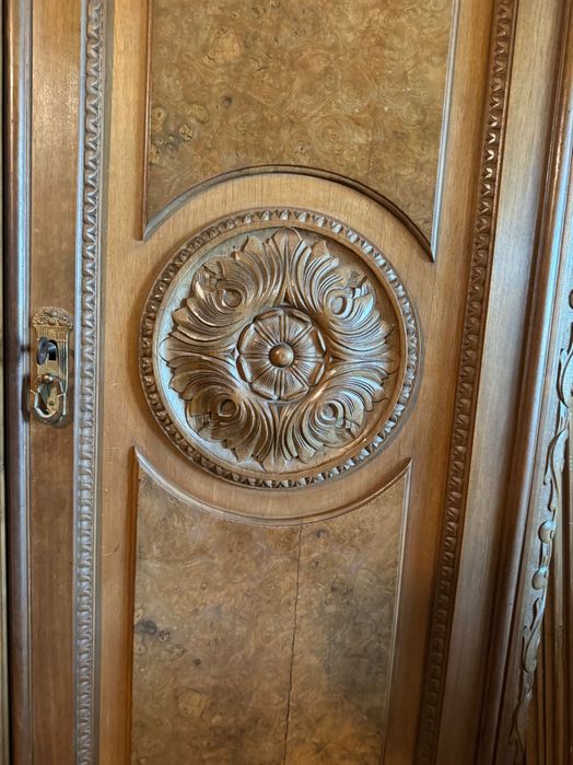 Set mobilier antic:birou masiv+bibliotecă vitrină, stil Neo-Renaștere