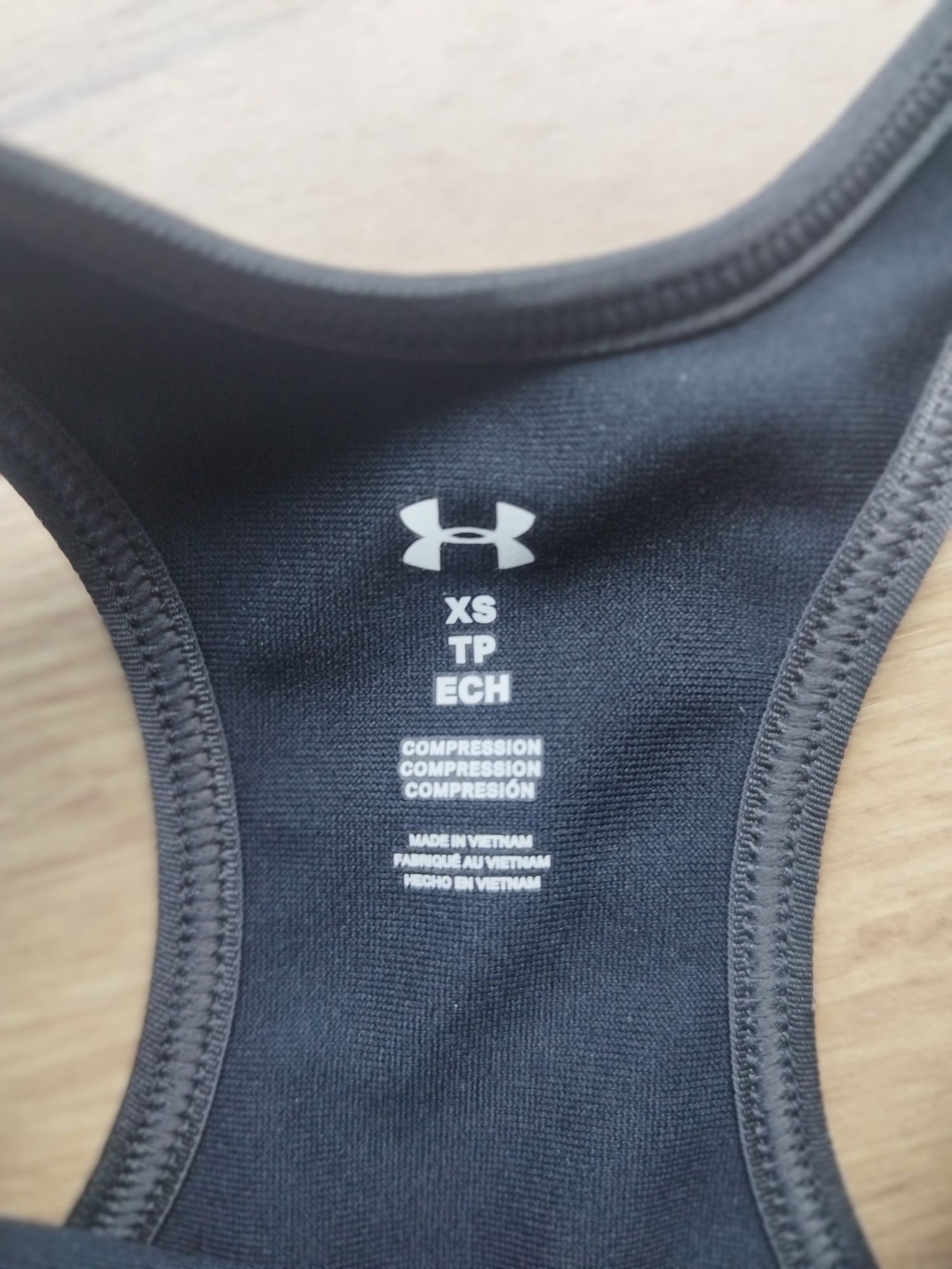 UNDER ARMOUR Бюстие Спортен сутиен XS