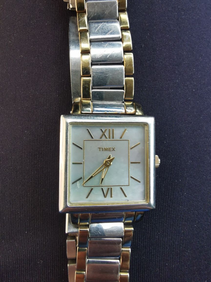 Vând ceas de damă Timex