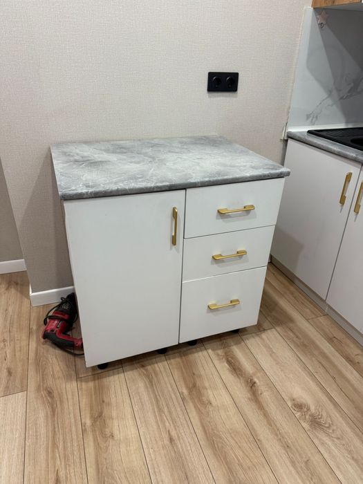 продам встроенную кухню