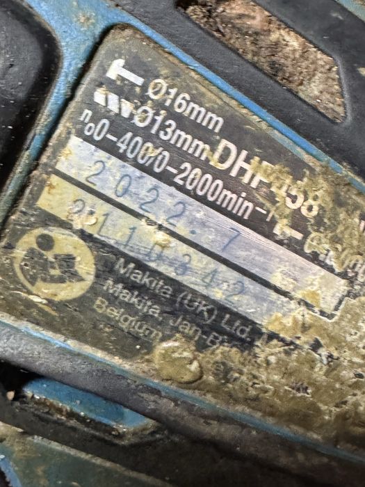 Autofiletanta makita DHP 458 mandrina metalica