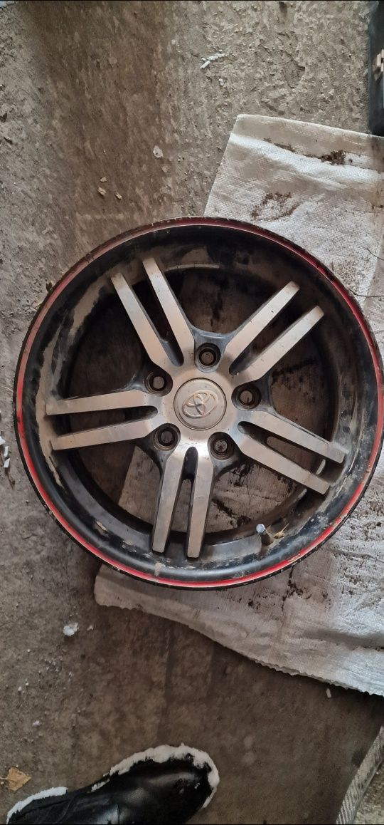 Диски на тойоту r15