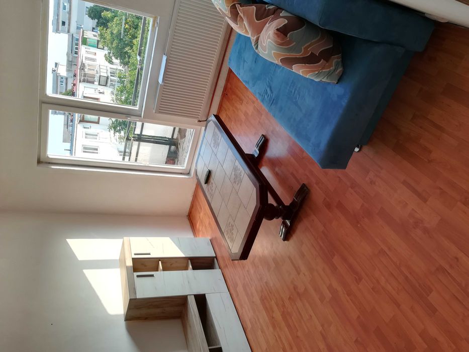 de vanzare apartament 3 camere decomandat,et 4,Aradul Nou