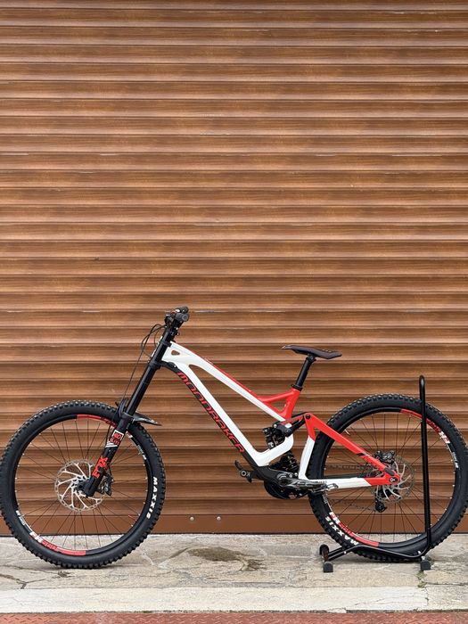 Велосипед за спускане Mondraker Summum CF Pro 2019 XL