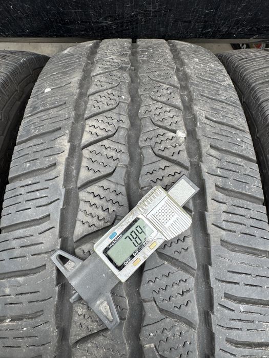 3 anvelope iarna Continental VanContactWinter 235/65r16C