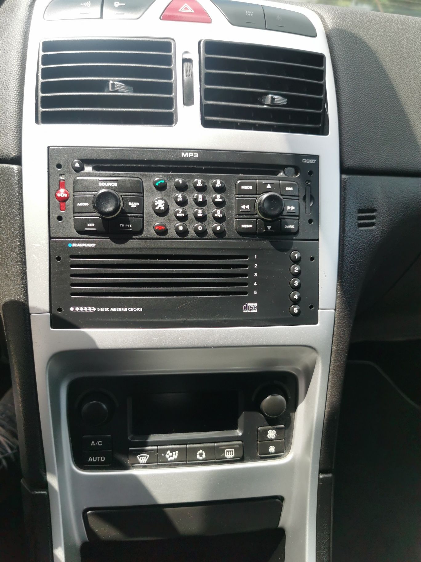 Vând Peugeot 307 CC posibilitate rate