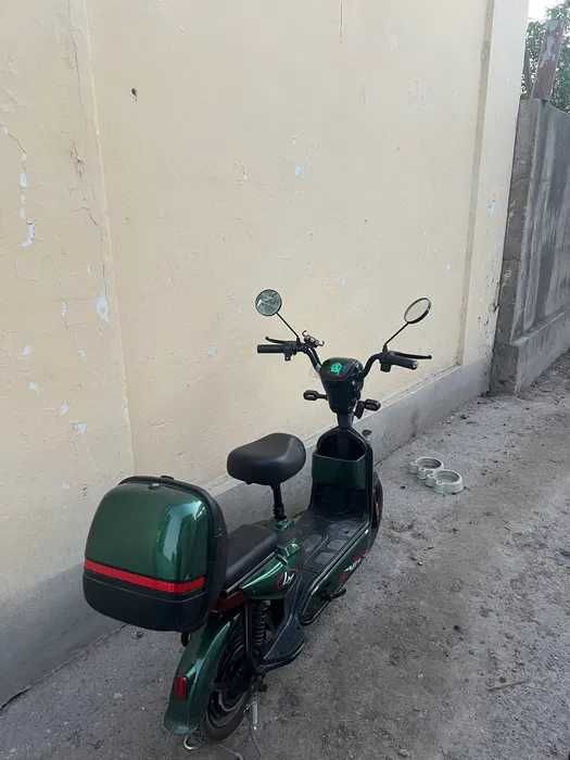 skuter 1500 km yurgan 1 oy oldin olingan holati yangi