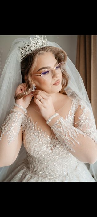 Vând rochie de mireasă