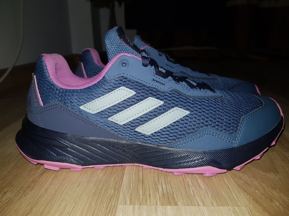 Adidasi Adidas marimea 40 nike force boost