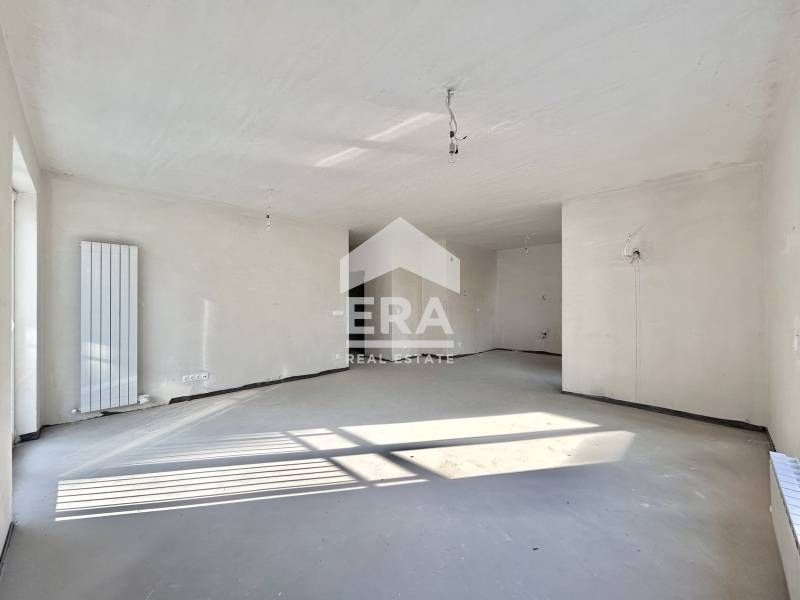 Продава се Четиристаен апартамент в София, Бояна - 169 кв.м за 2010 €/кв.м - Снимка #2