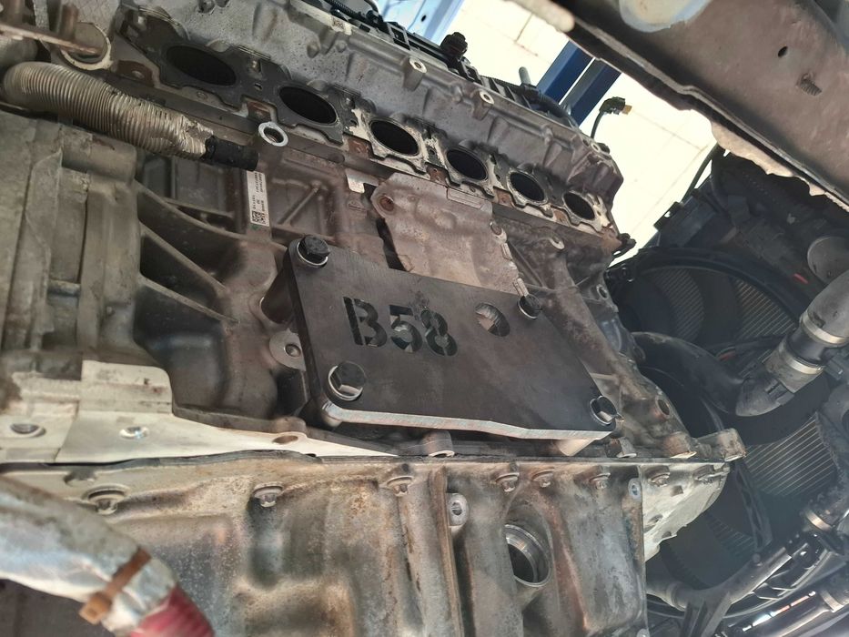 Стойка за двигатели BMW B58