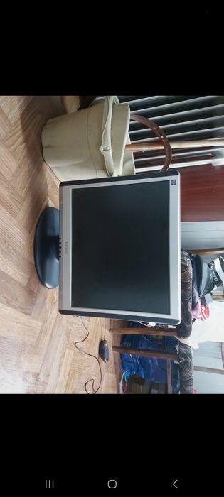 Vând calculator horizon stare buna  preț 200 negociabil