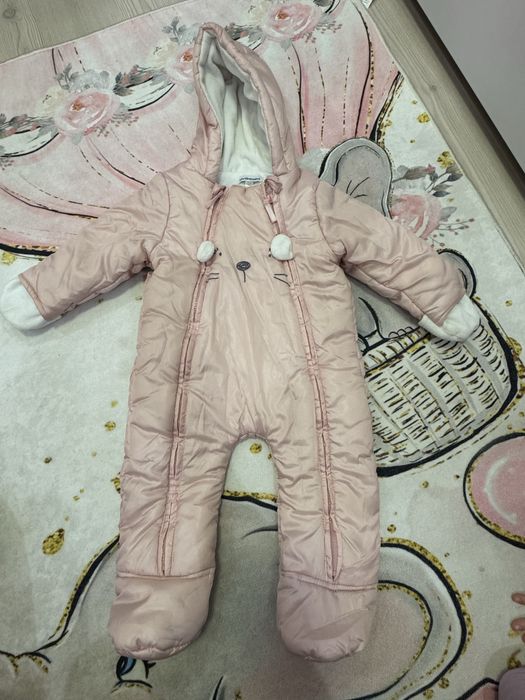 Космонавт за бебе