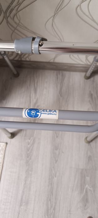 Продам ходунки для пожилых ,бу