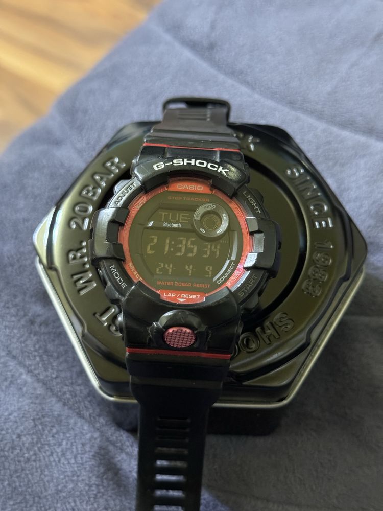 Часовник G-Shock