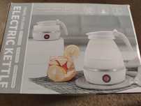 Fierbator Electric Plaibil din Silicon si INOX, Retoo, 750W, 0.5L,nou