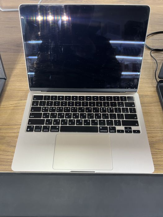 Macbook M2 Air 8/256