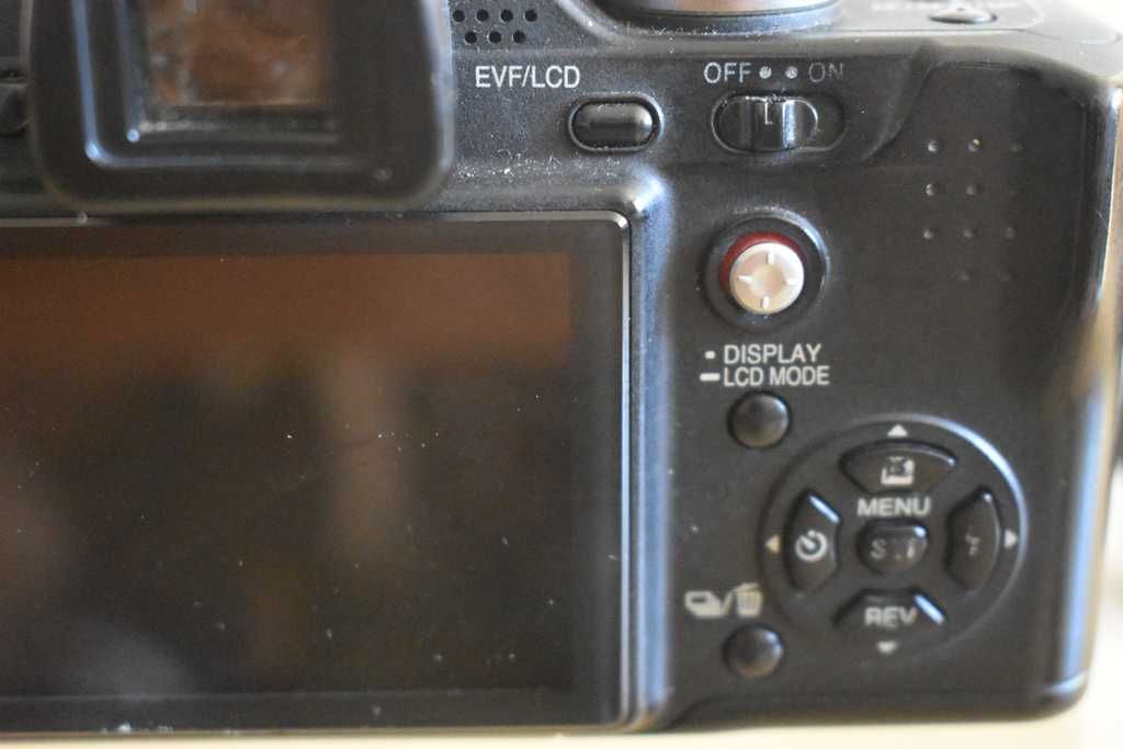 Цифров фотоапарат Panasonic DMC-FZ8