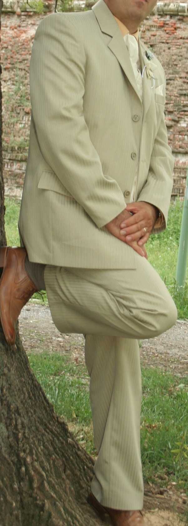 Vand costum barbatesc de gala (mire)