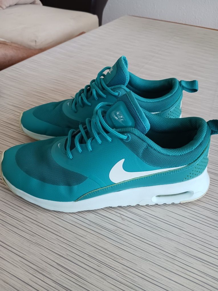 Маратонки NIKE Air Max THEA