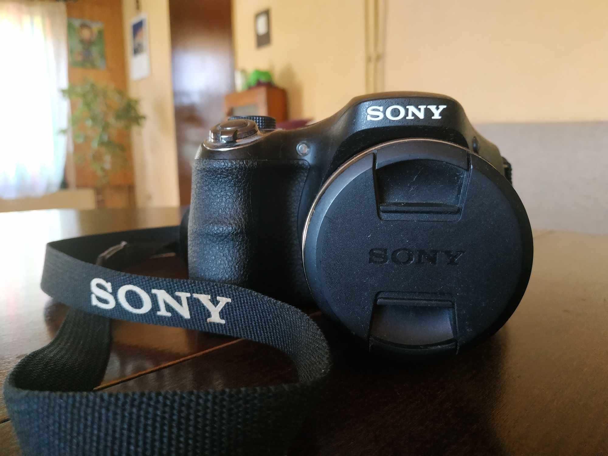 Фотоапарат Sony DSC-H300 в отлично състояние