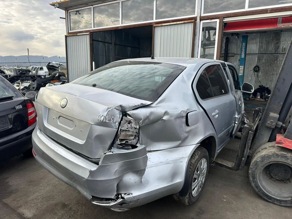 Dezmembrari Skoda Octavia 2 Facelift 1.6 tdi CAYC