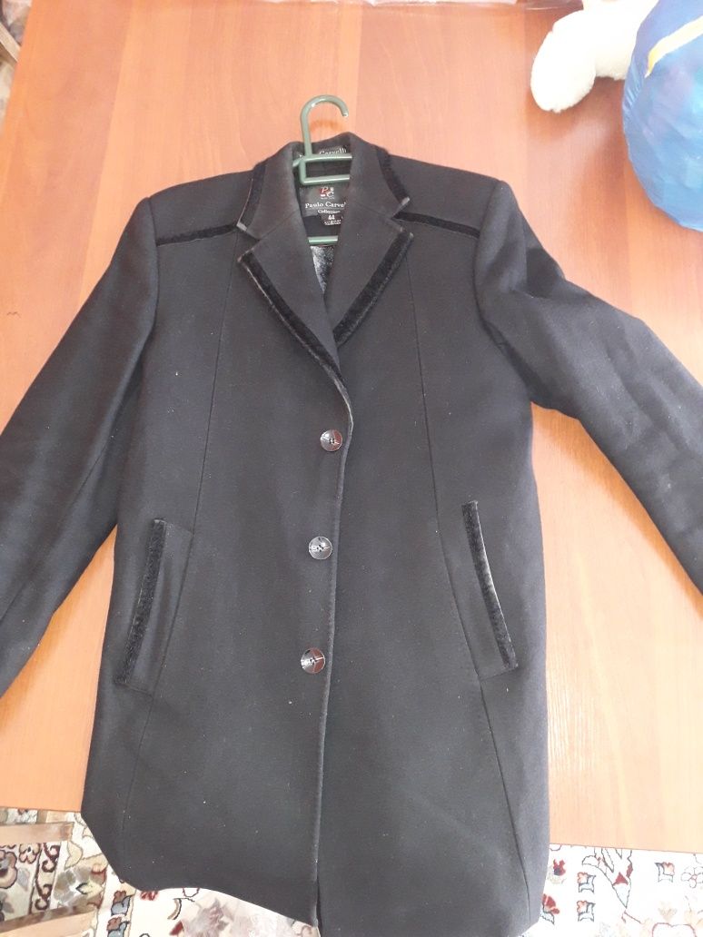 Продам мужское пальто размер 44