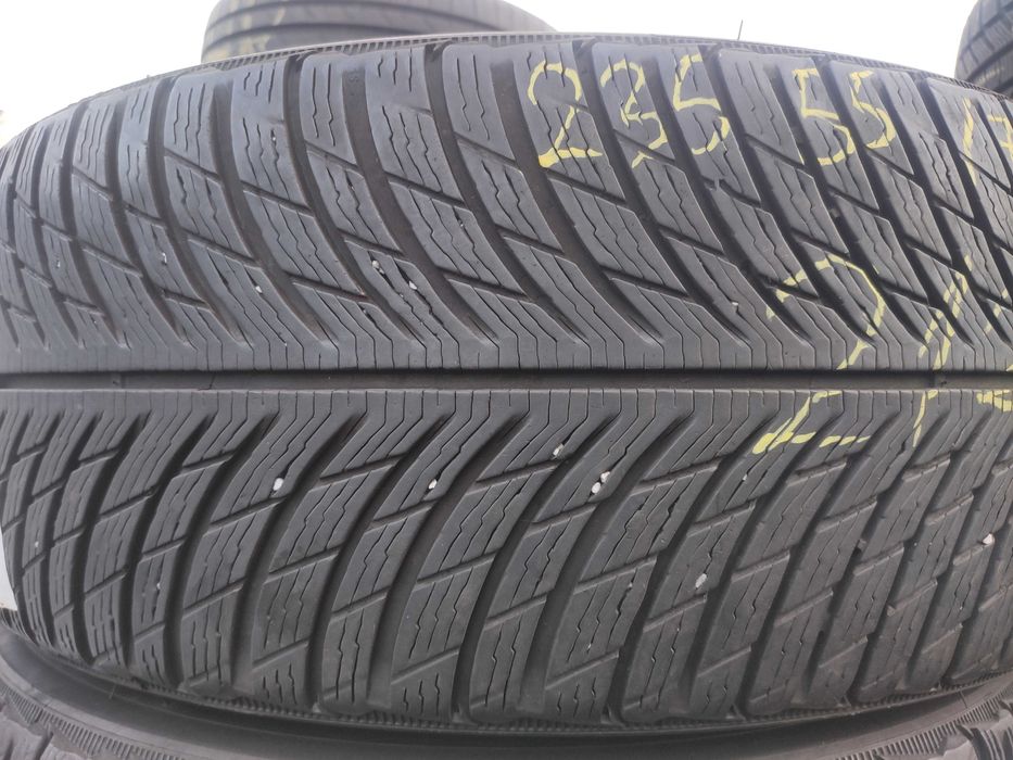 4бр Зимни гуми 235 55 17 - Michelin