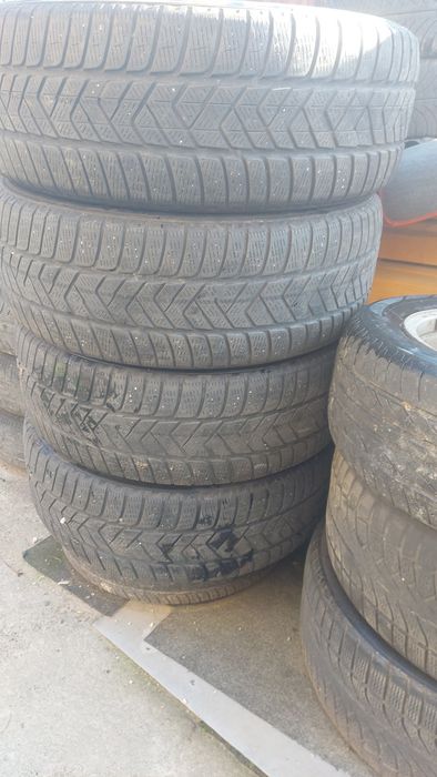 CAUCIUCURI 235 /60 / 18 M+S Pirelli* Profil Bun* Set 4 Bucăți *450 ron
