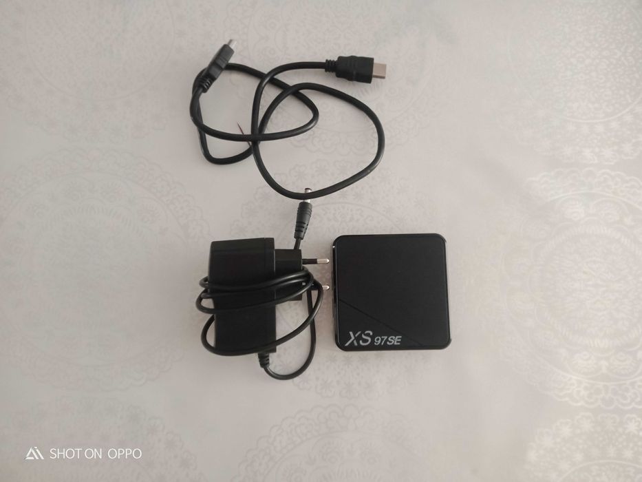 Android TV Box XS 97SE, без пульта, с кабелями срочная продаю