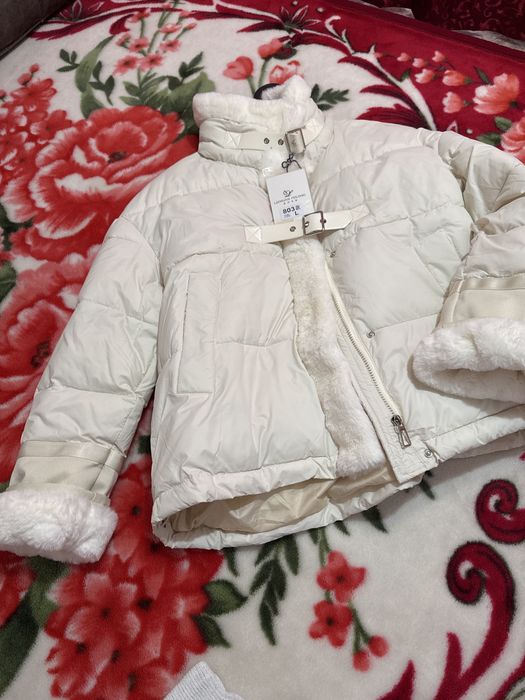 Продается куртка новая