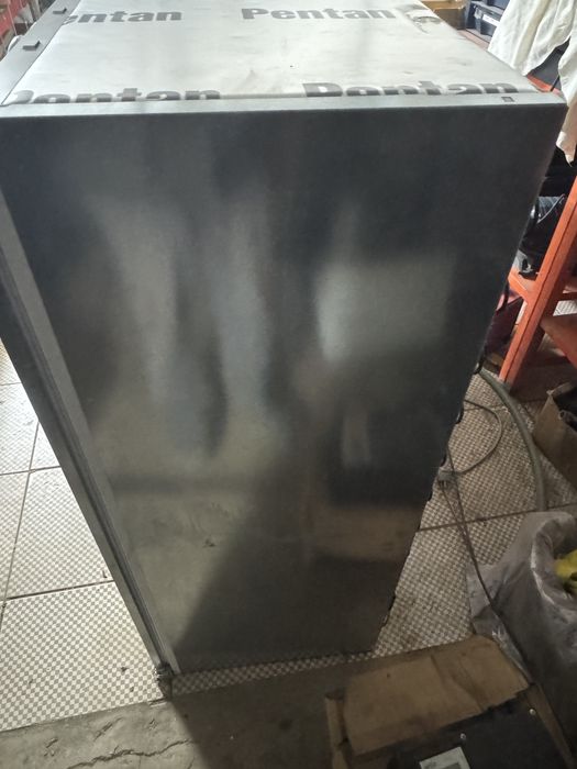 FRIGIDER PREMIUM NOU Siemens  Incorporabil H 122cm pret magazin 1140 €