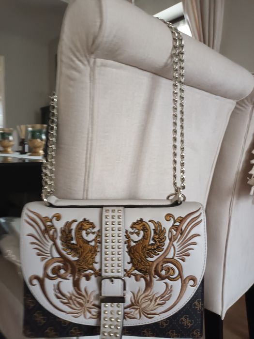 Geanta Guess, model deosebit