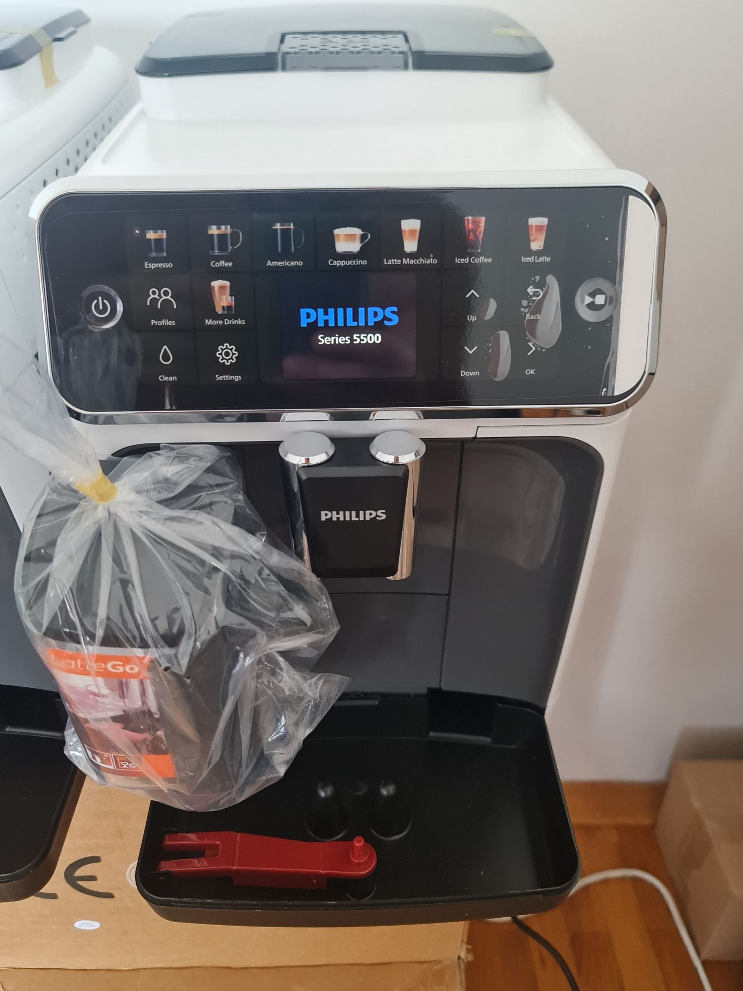 Espressor automat PHILIPS Seria 5500 EP5545/70