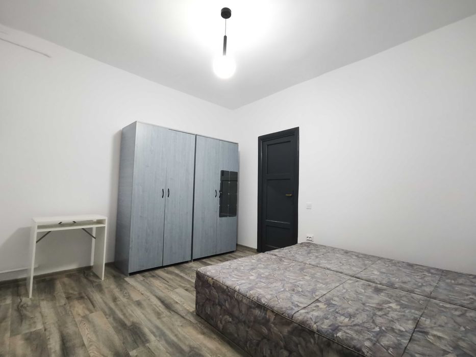 Dristor 3 Camere Renovat La Curte