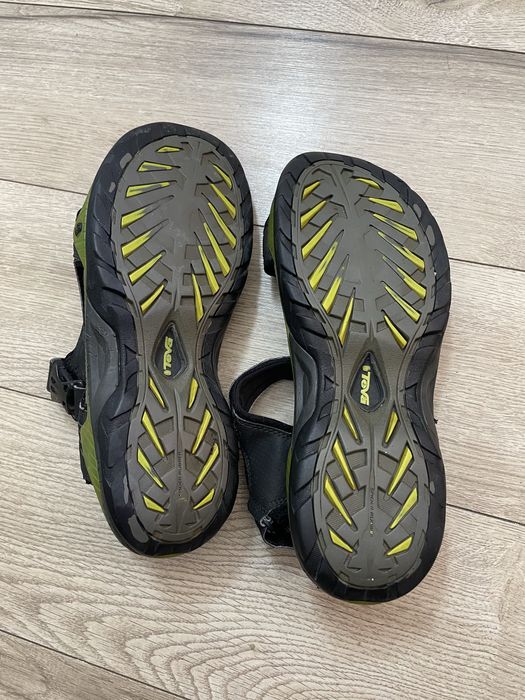 Sandale Teva 42 barbati