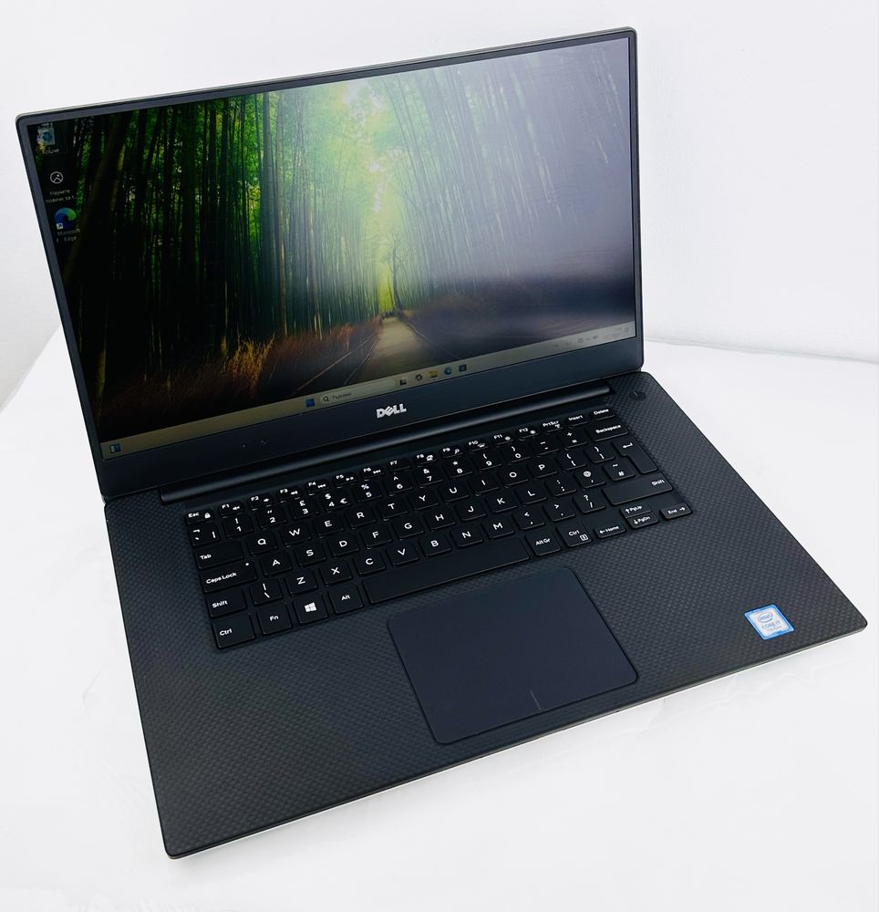 Dell Precision 5520 15.6" i7-7820HQ 32GB RAM 1TB SSD Перфектен!