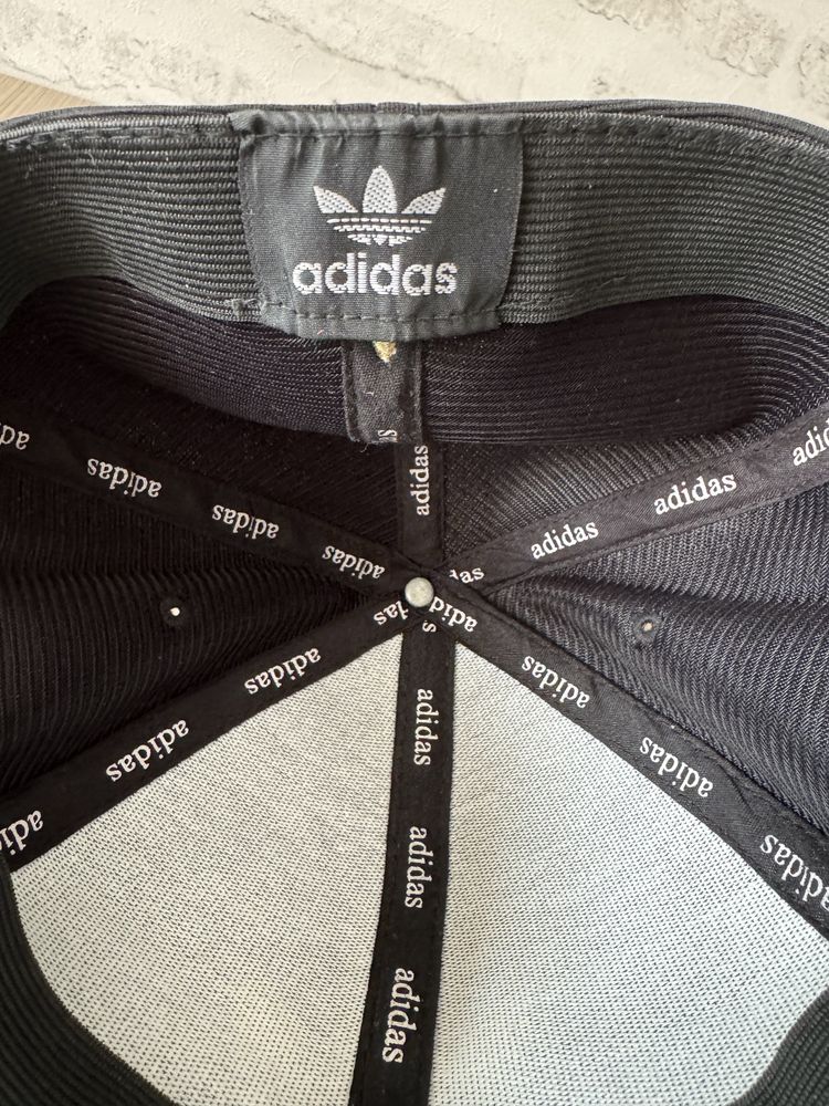 Шапка adidas