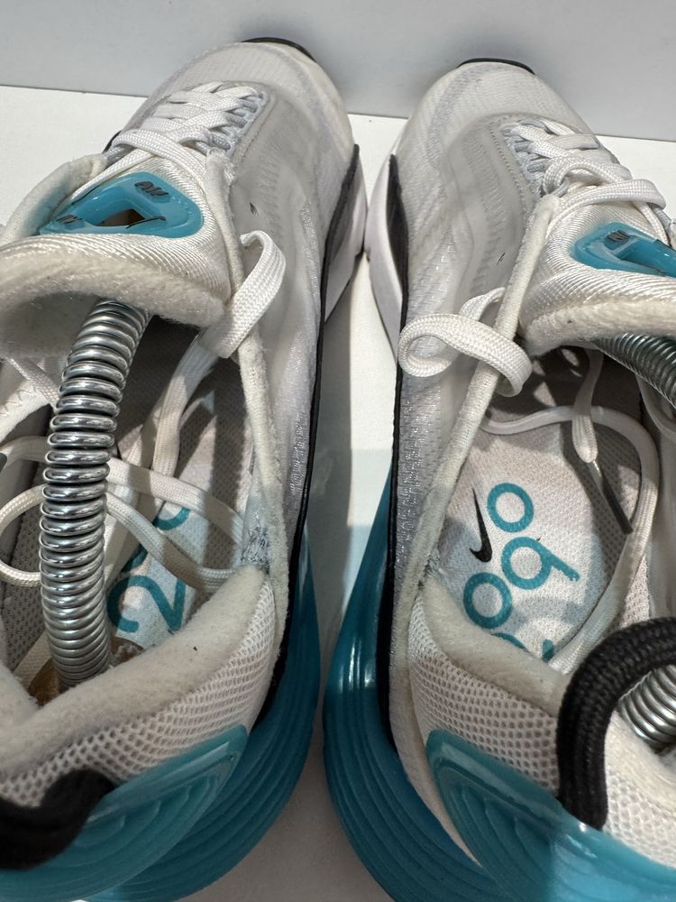 Маратонки NIKE AIR MAX 2090.Номер 40