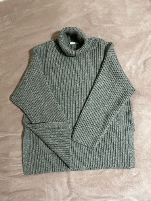 Pulovere H&M noi