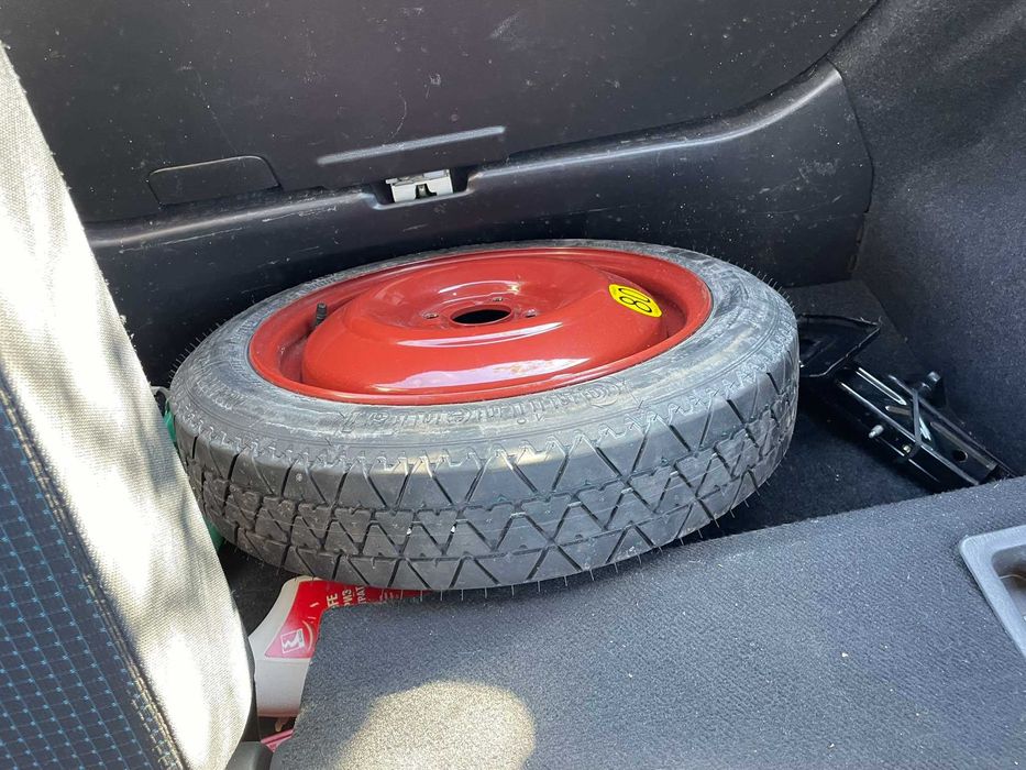 Suzuki Swift 1.3 I НА ЧАСТИ сузуки суифт 1.3 бензин key less