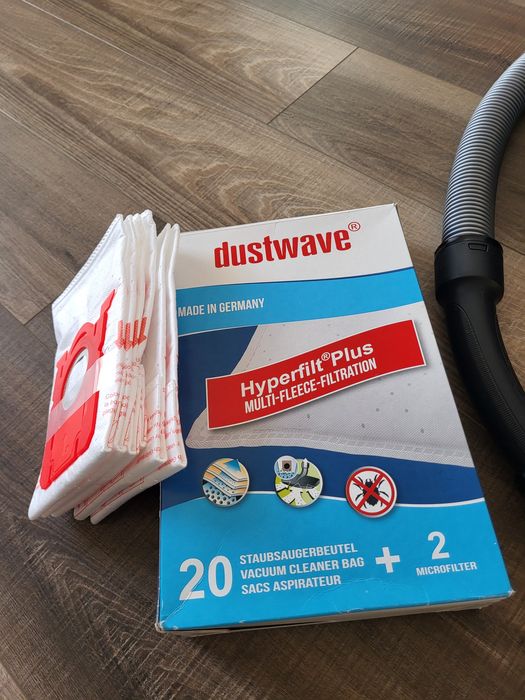 aspirator AEG si Philips