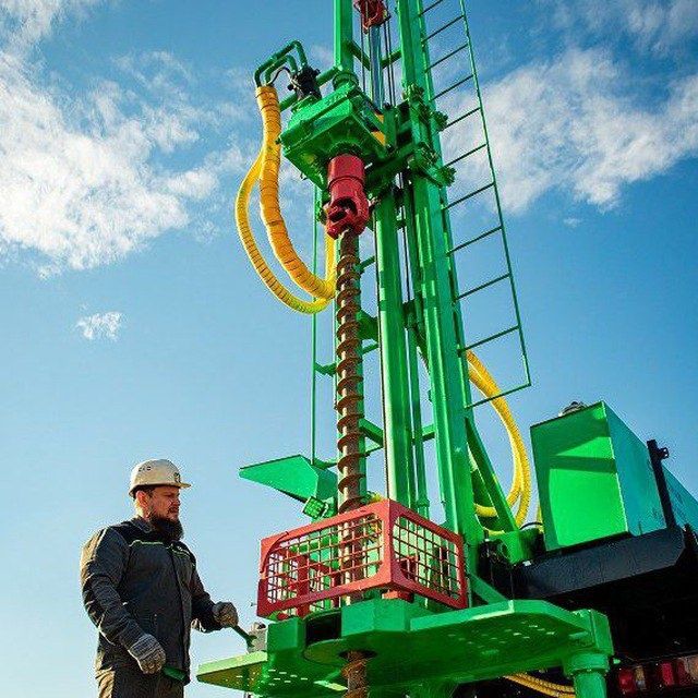 Буравой машина  ба  15 идеальное состояние