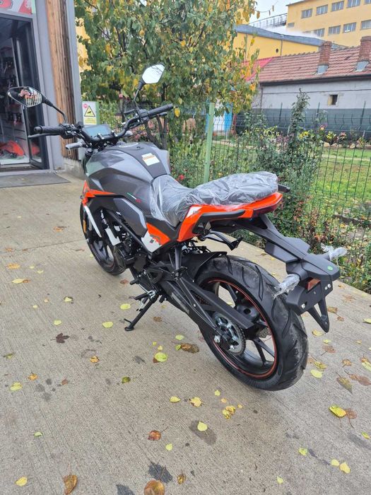 Motocicleta strada Barton Naked 125 cc (permis A1)