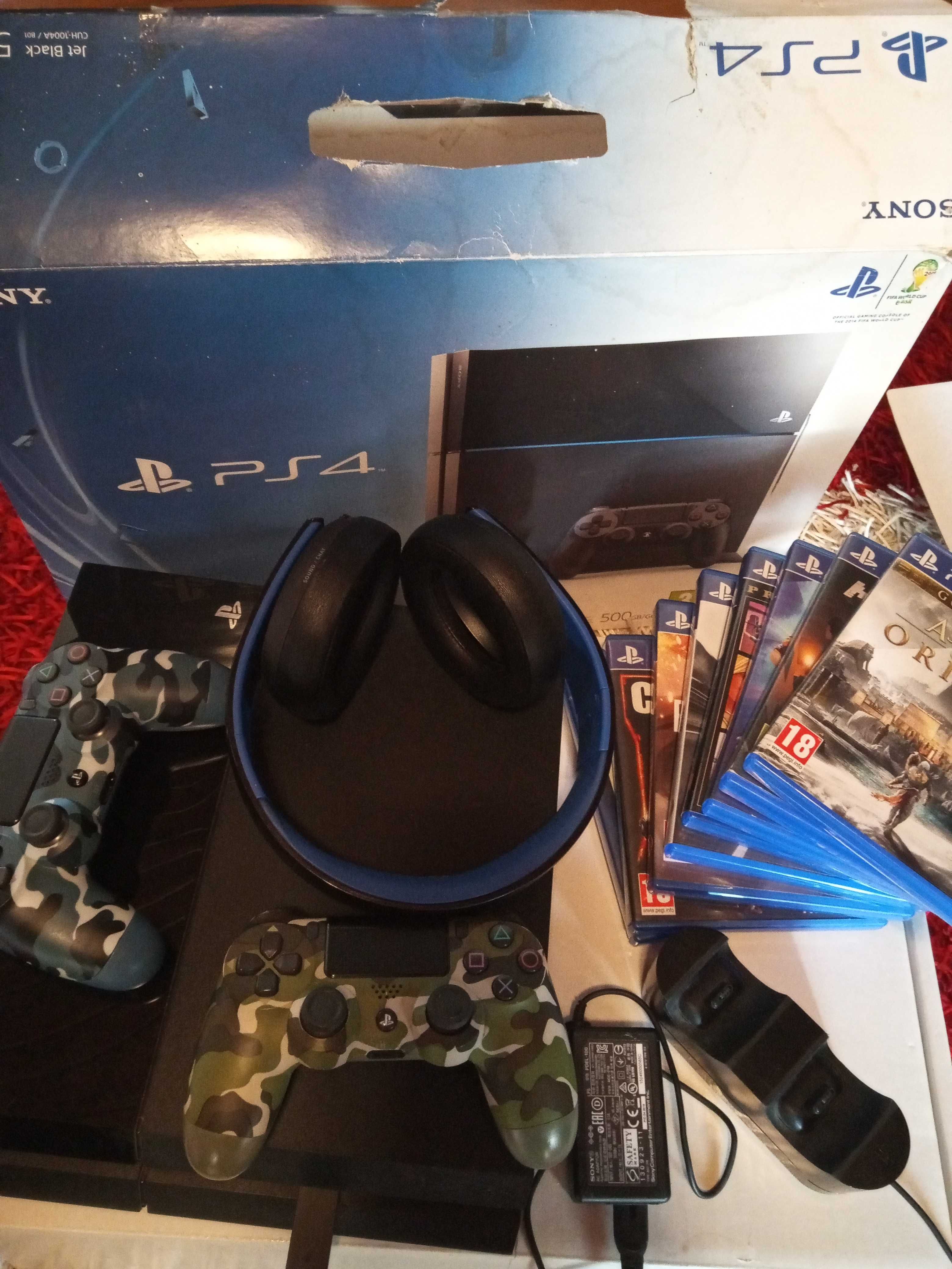 Vand PS4 Sony, casti wireless Sony, statie incarcare Sony, 8 jocuri.