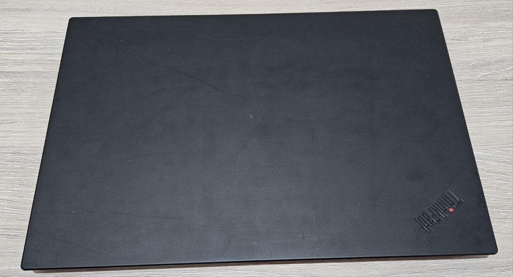 Defect placa baza Lenovo Thinkpad P1
