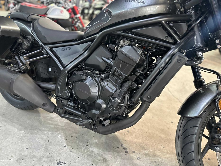 Honda Rebel 1100T Manual nou prin Honda Constanta